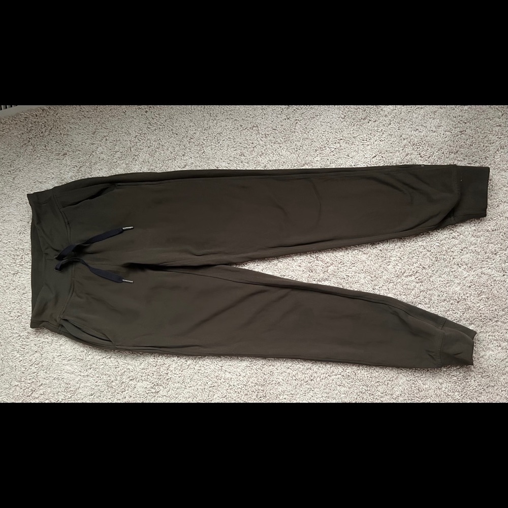 olive lululemon joggers